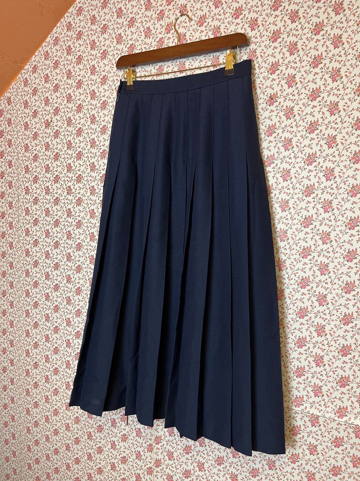Vintage Navy Pleated Midi Skirt