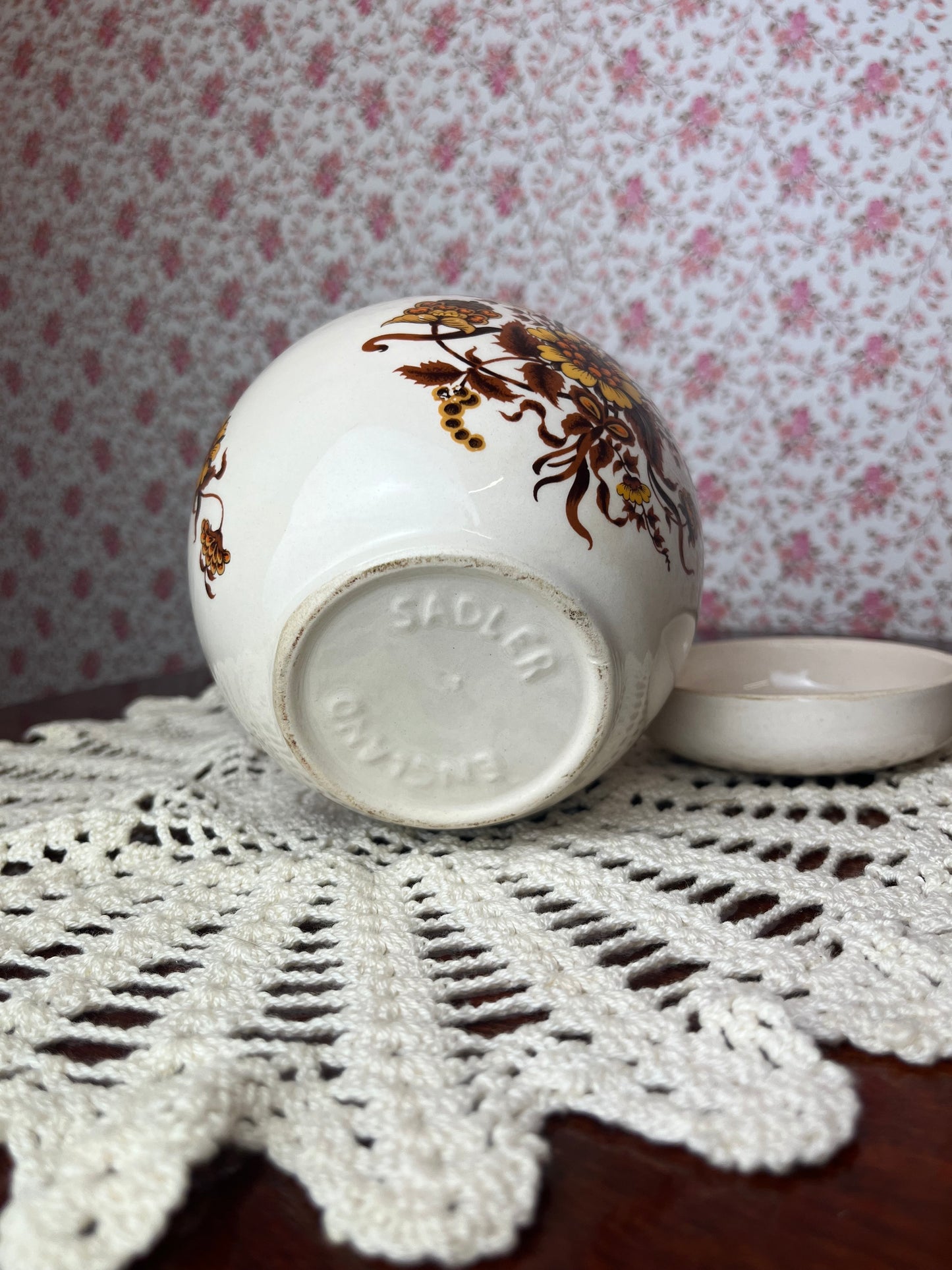 Vintage 1970s Sadler Pottery Ceramic Pot with Lid