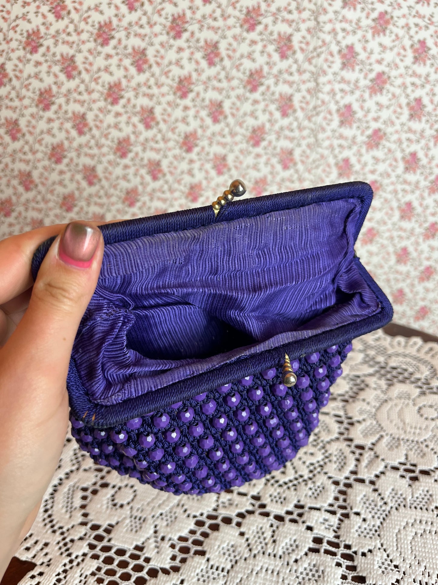 Vintage 1950s Purple Beaded Purse
