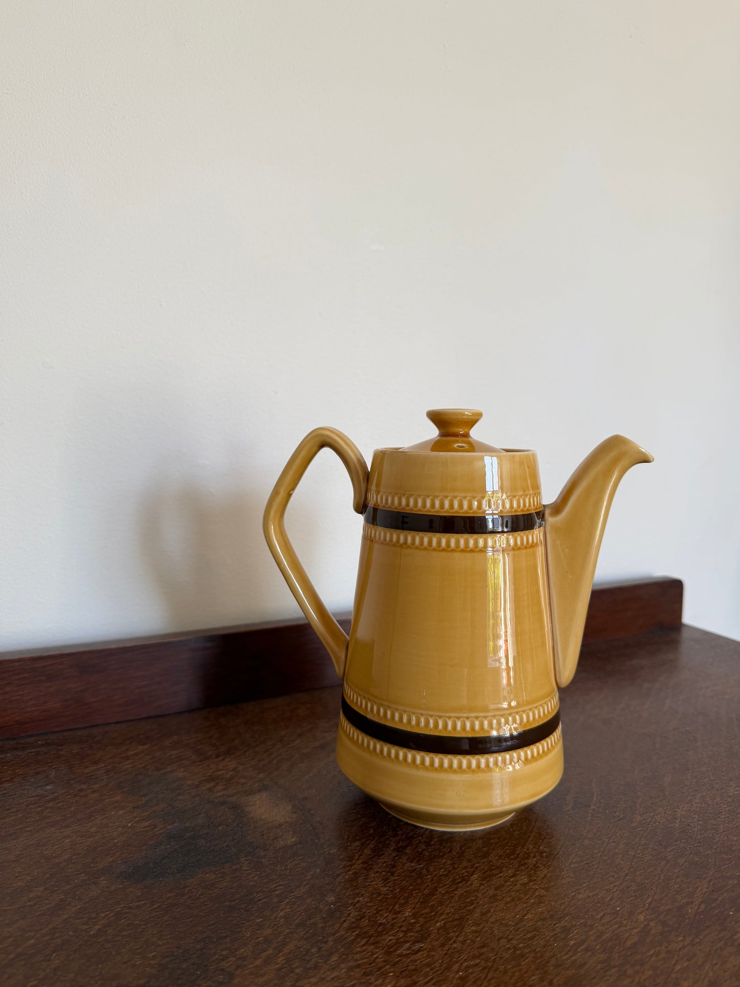 Vintage Sadler Mustard Coffee Pot