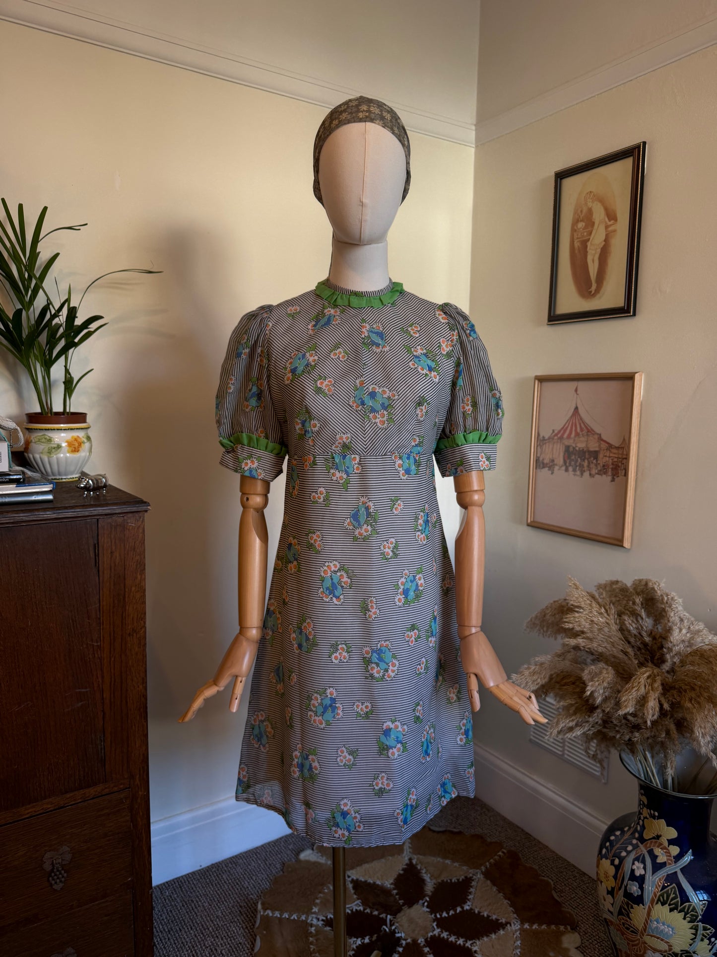 Vintage 1960s Floral Striped Puffed Sleeve Mini Dress - Size Small