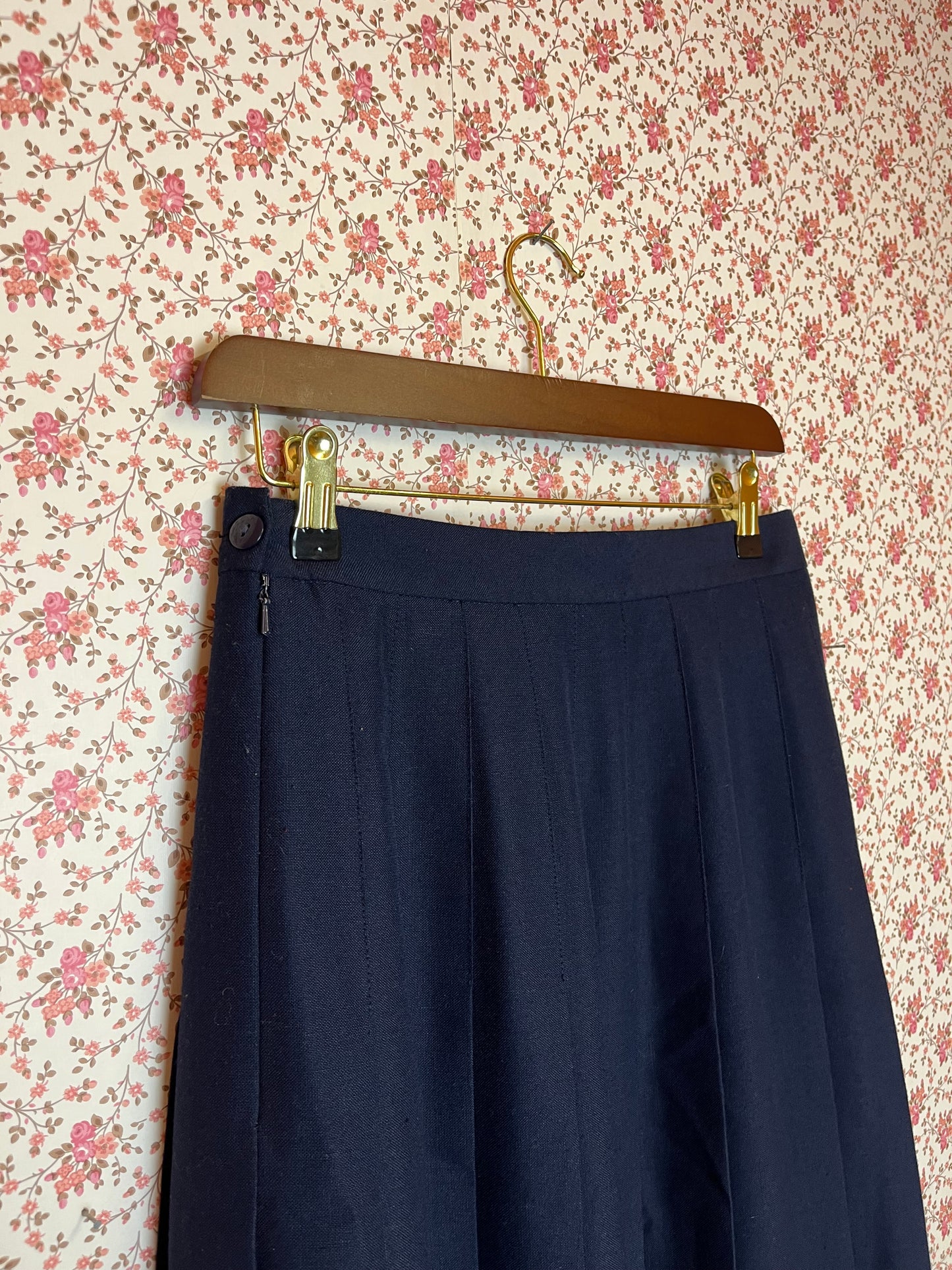 Vintage Navy Pleated Midi Skirt