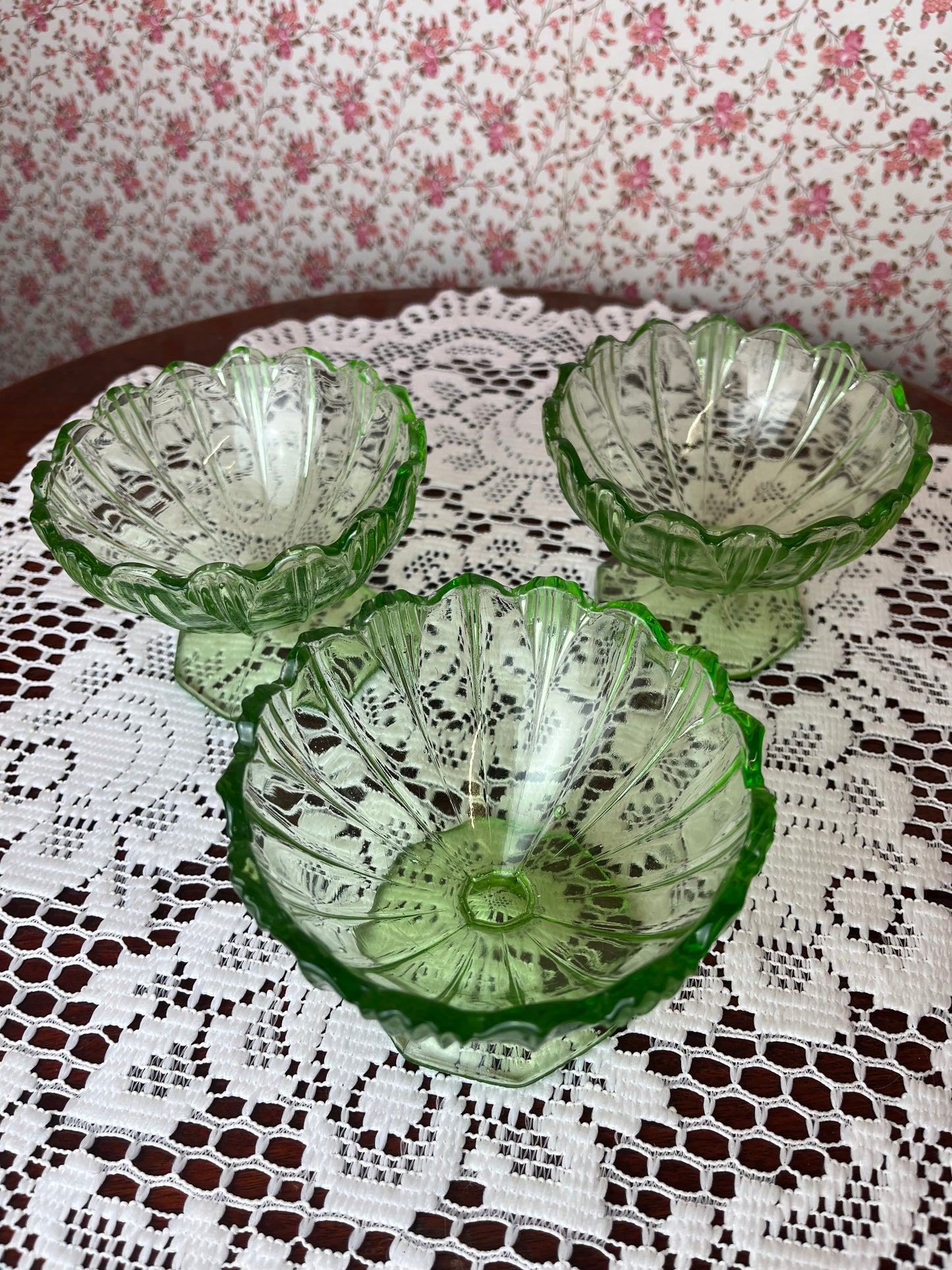 Vintage 1930s Art Deco Green Glass Dessert Bowls set of 3