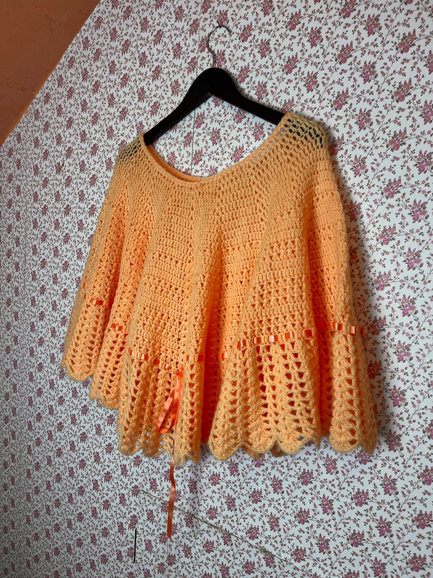Vintage Hand Knitted Peach Cape