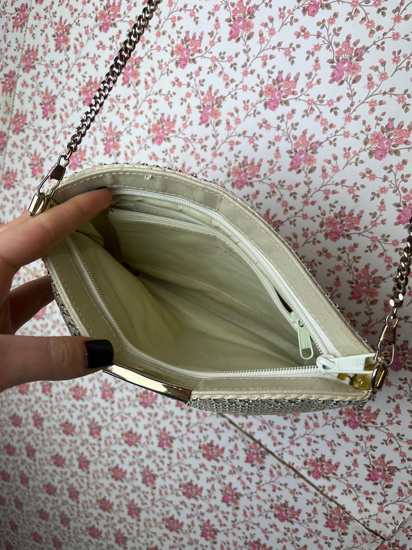 Vintage 1960s Cream Chainmail Shoulder Bag