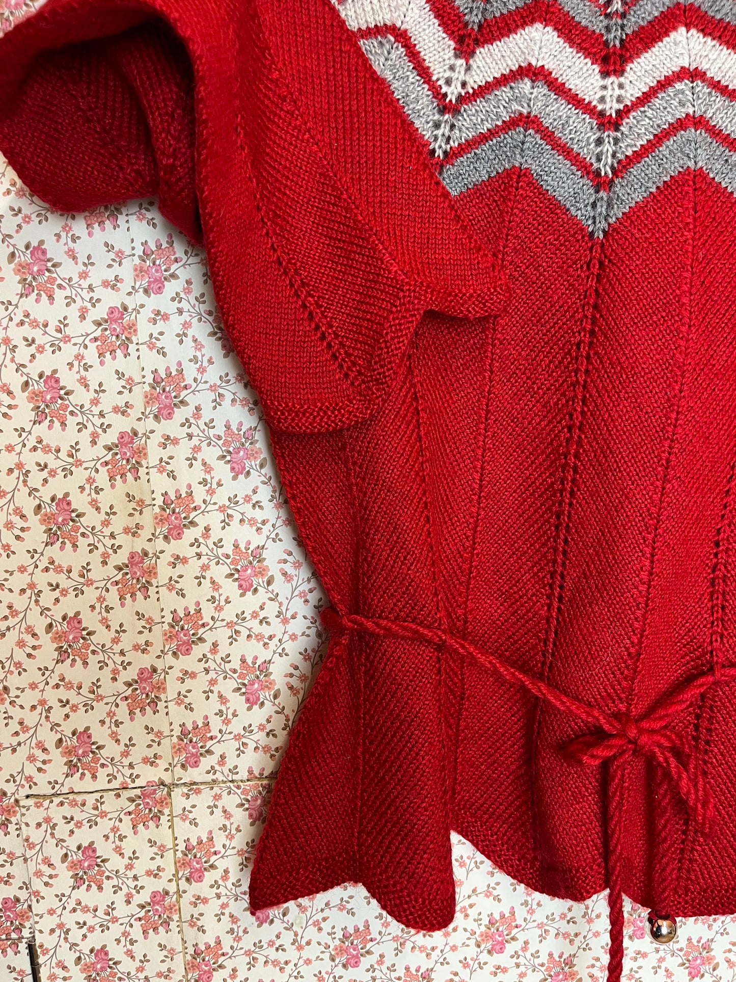 Stunning Vintage 1970s Hand Knitted Red Jumper with Zig Zag and Tie Up