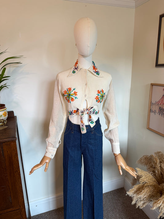 Vintage 1970s Embroidered Cotton Cropped Tie Front Blouse - Size Small