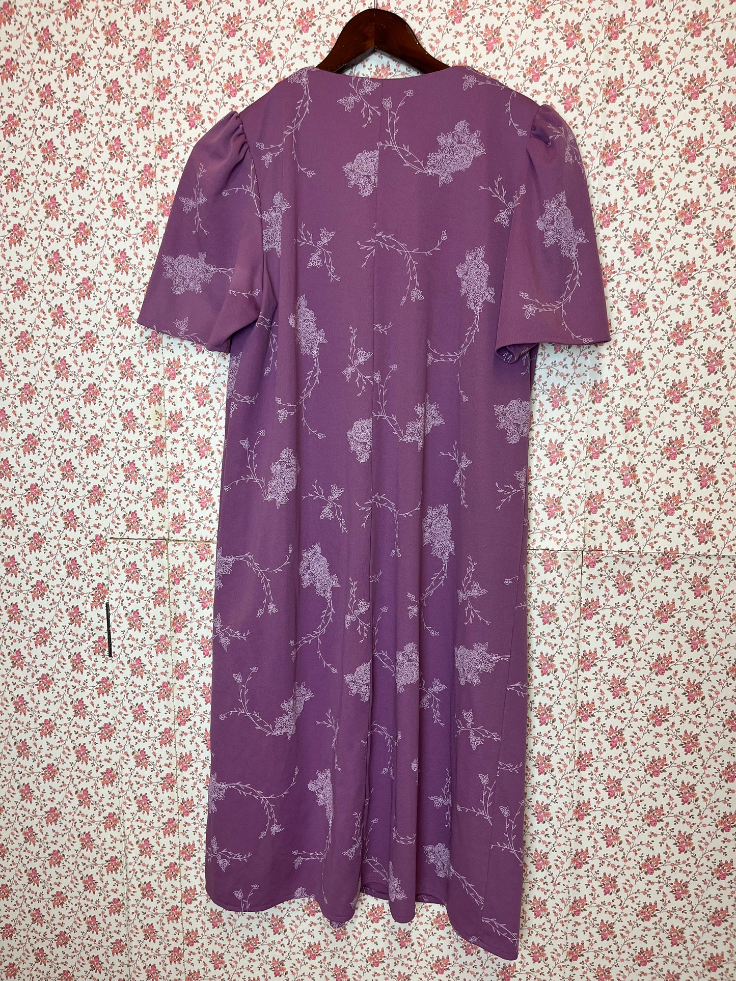 Vintage 1960s Hand Made Purple Floral Print Smock Tea Dress