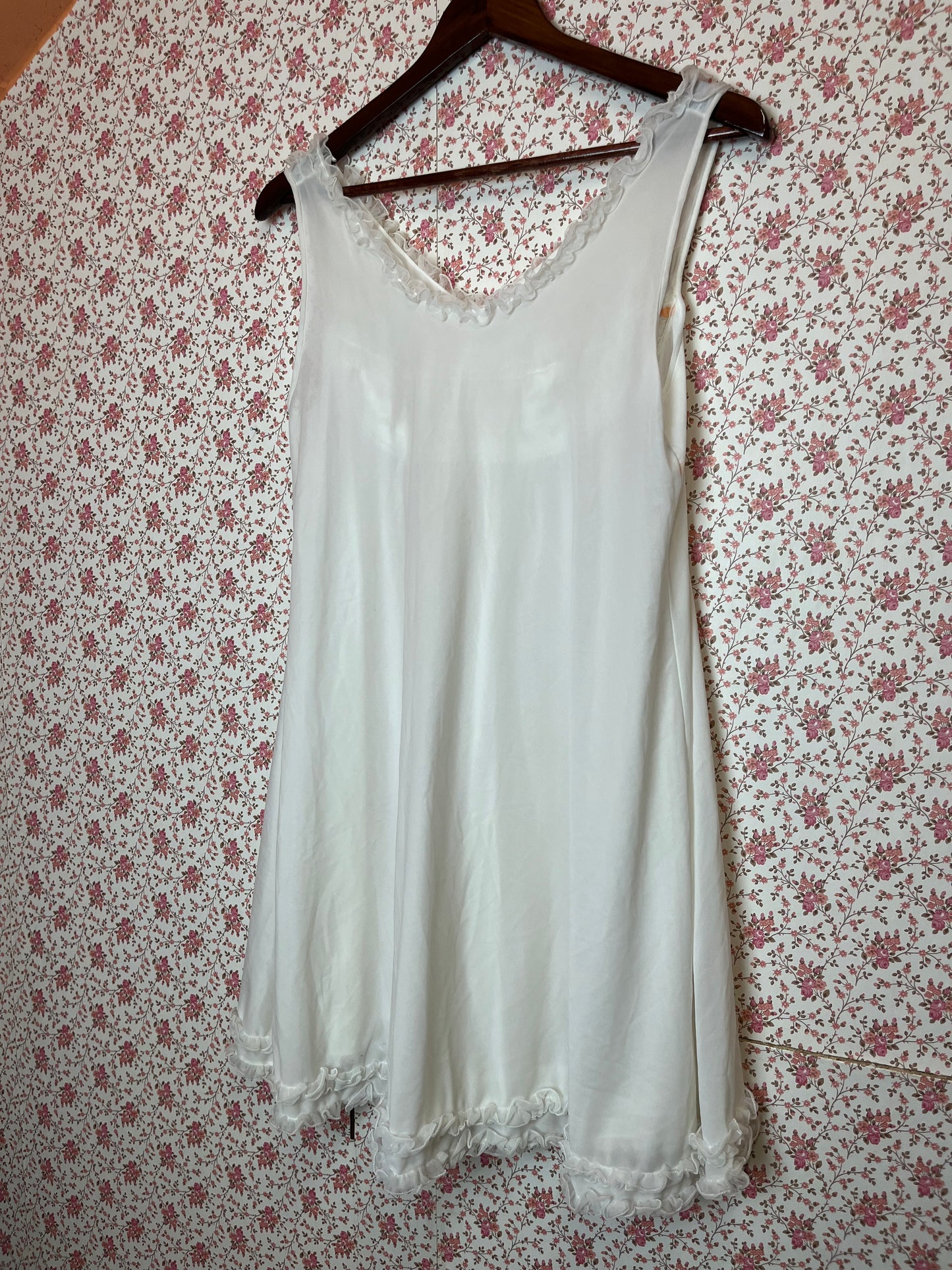 Vintage 1960s White Ruffled Babydoll Negligee
