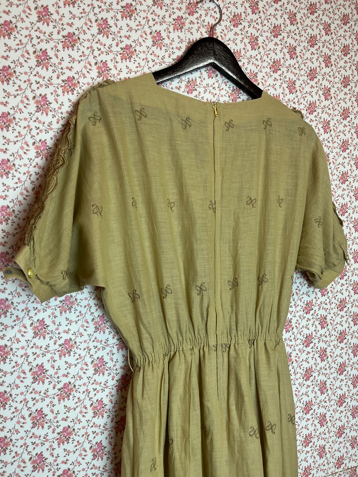 Vintage 1970s Cotton Broderie Anglaise Painted Tea Dress