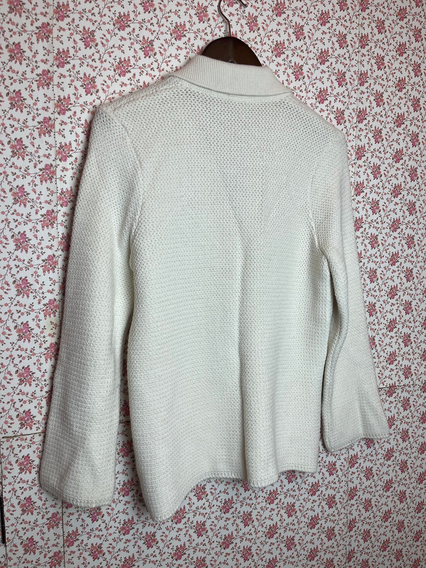 Vintage 1960s White Knitted Collared Cardigan