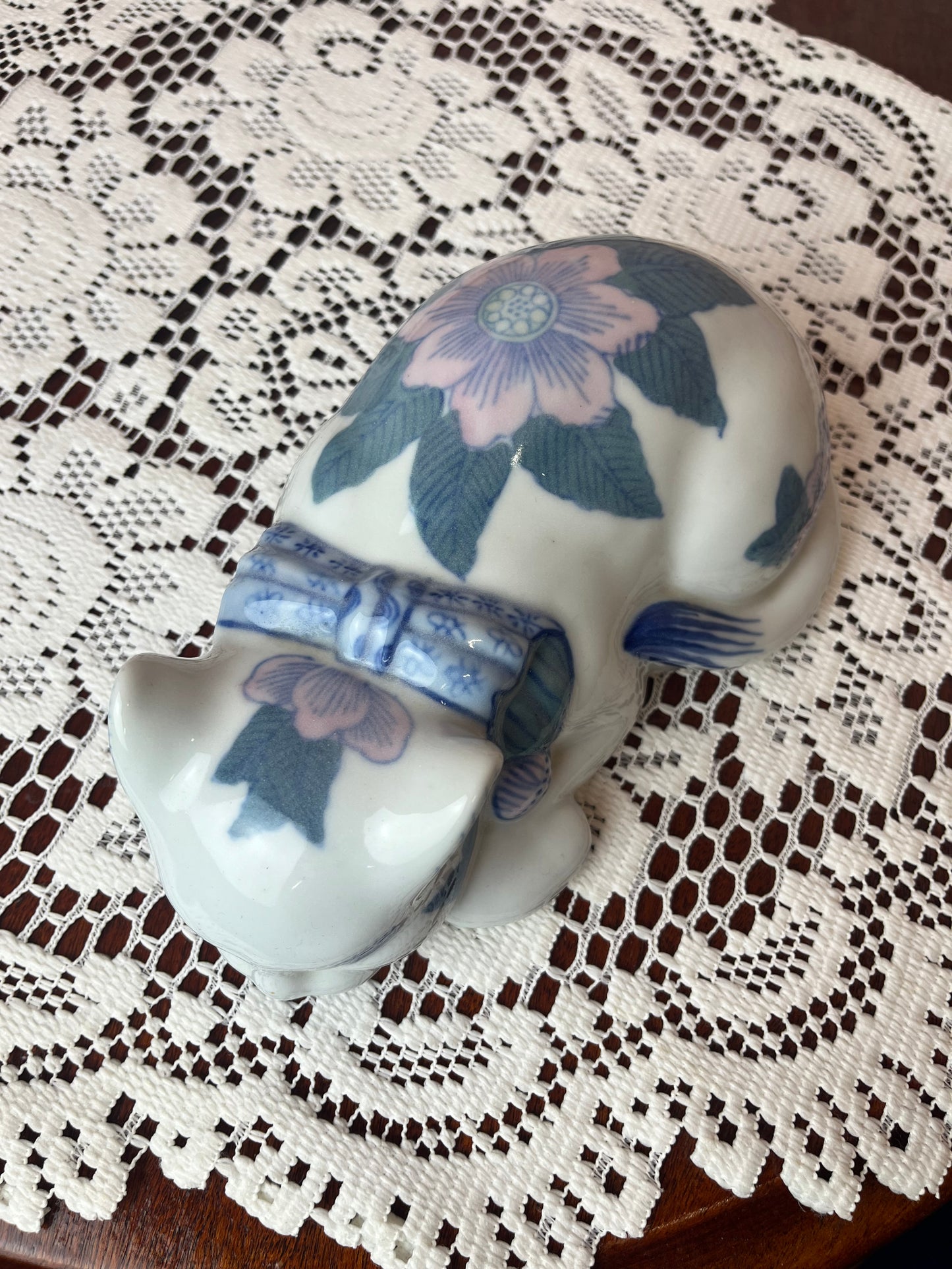 Vintage 1940s Hand Painted Ceramic Sleeping Cat