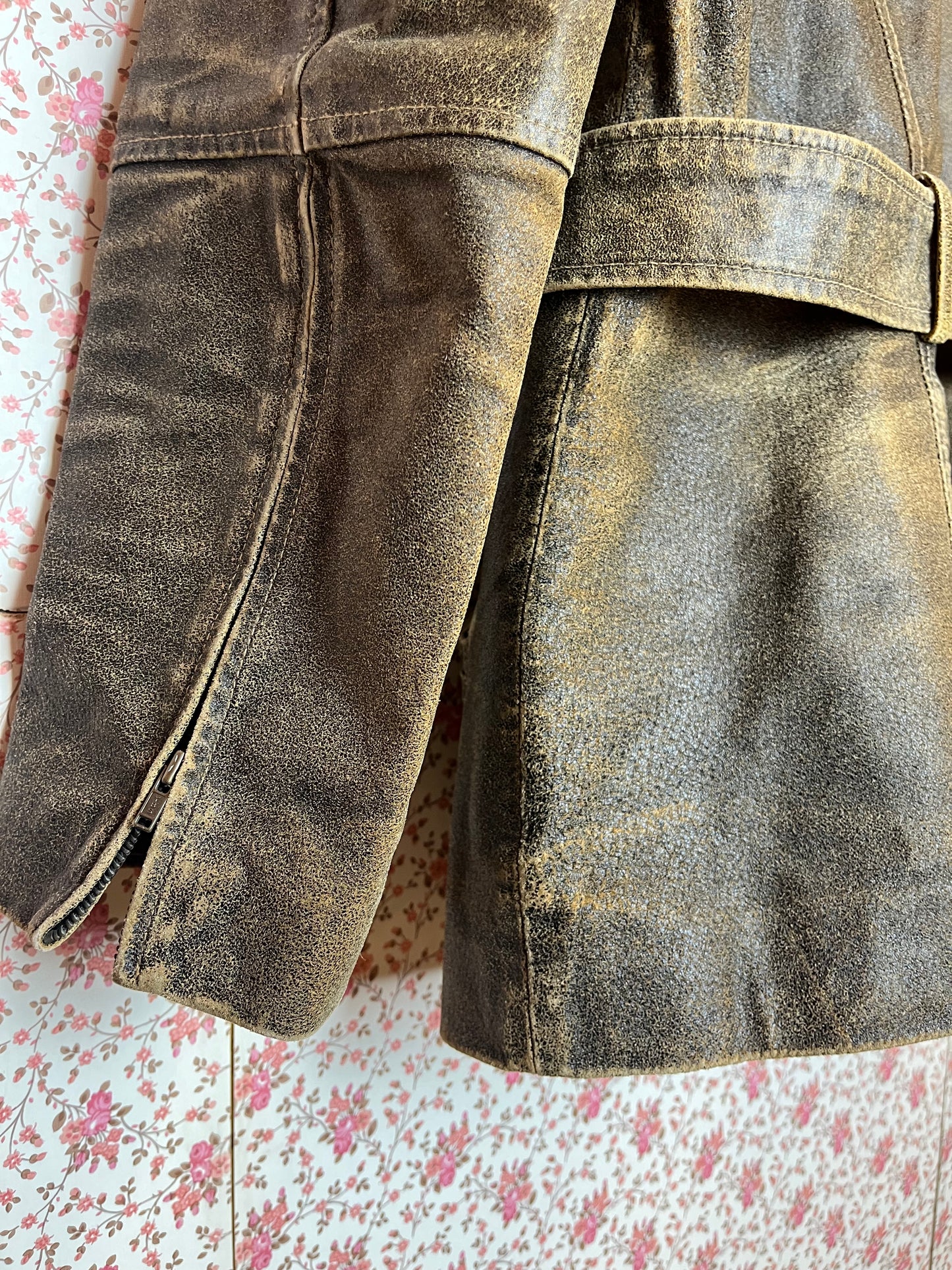 Vintage 1980s Distressed Belted Moss Brown Zip Up Short Leather Jacket