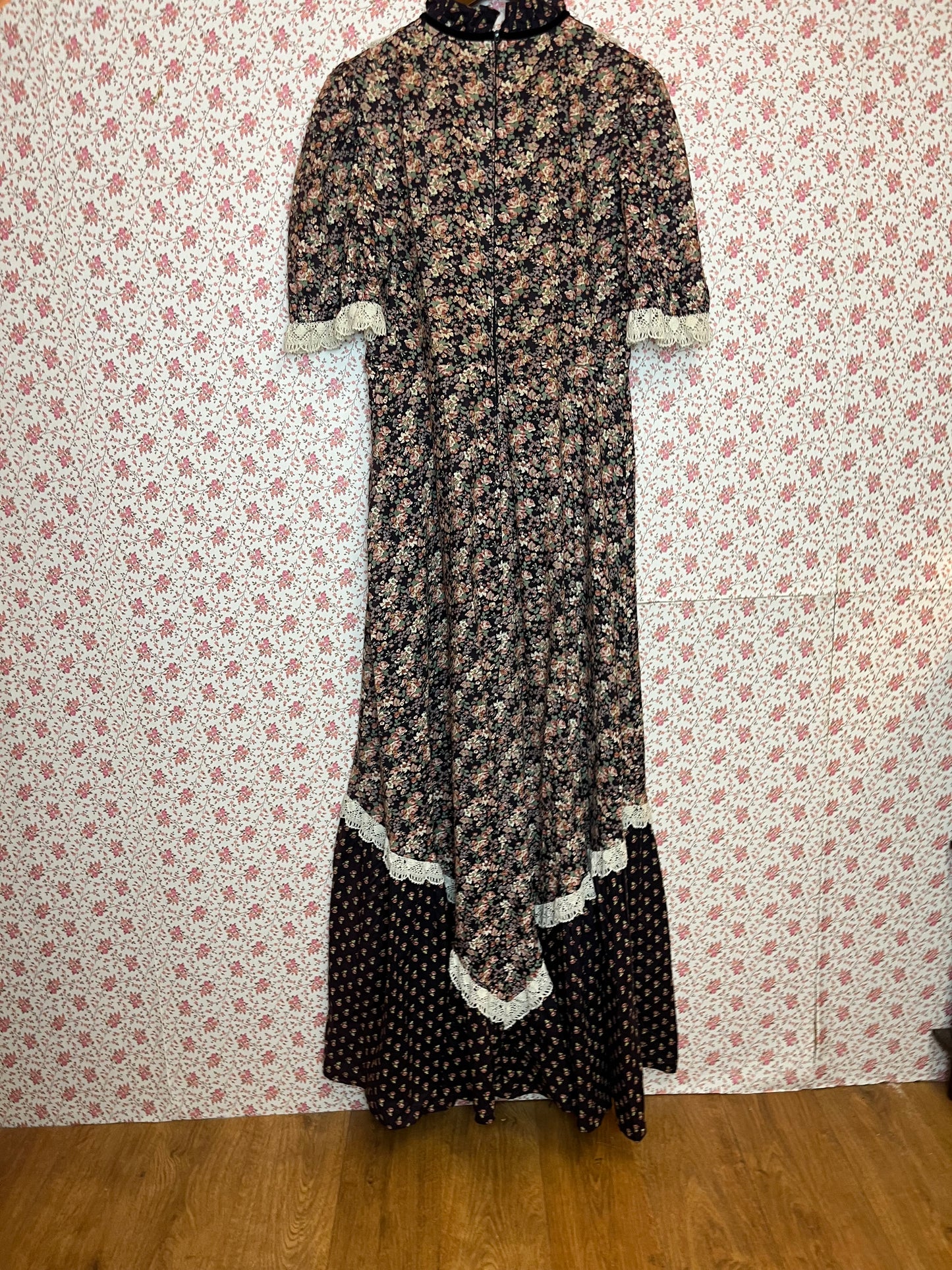 Vintage 1970s Victoriana High Neck Prairie Dress