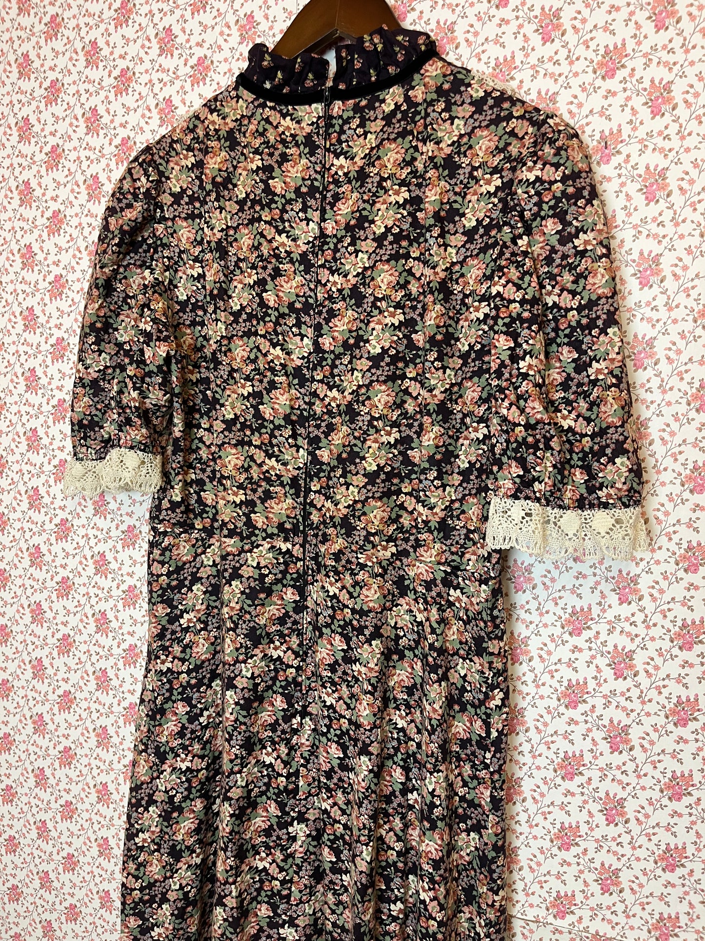 Vintage 1970s Victoriana High Neck Prairie Dress