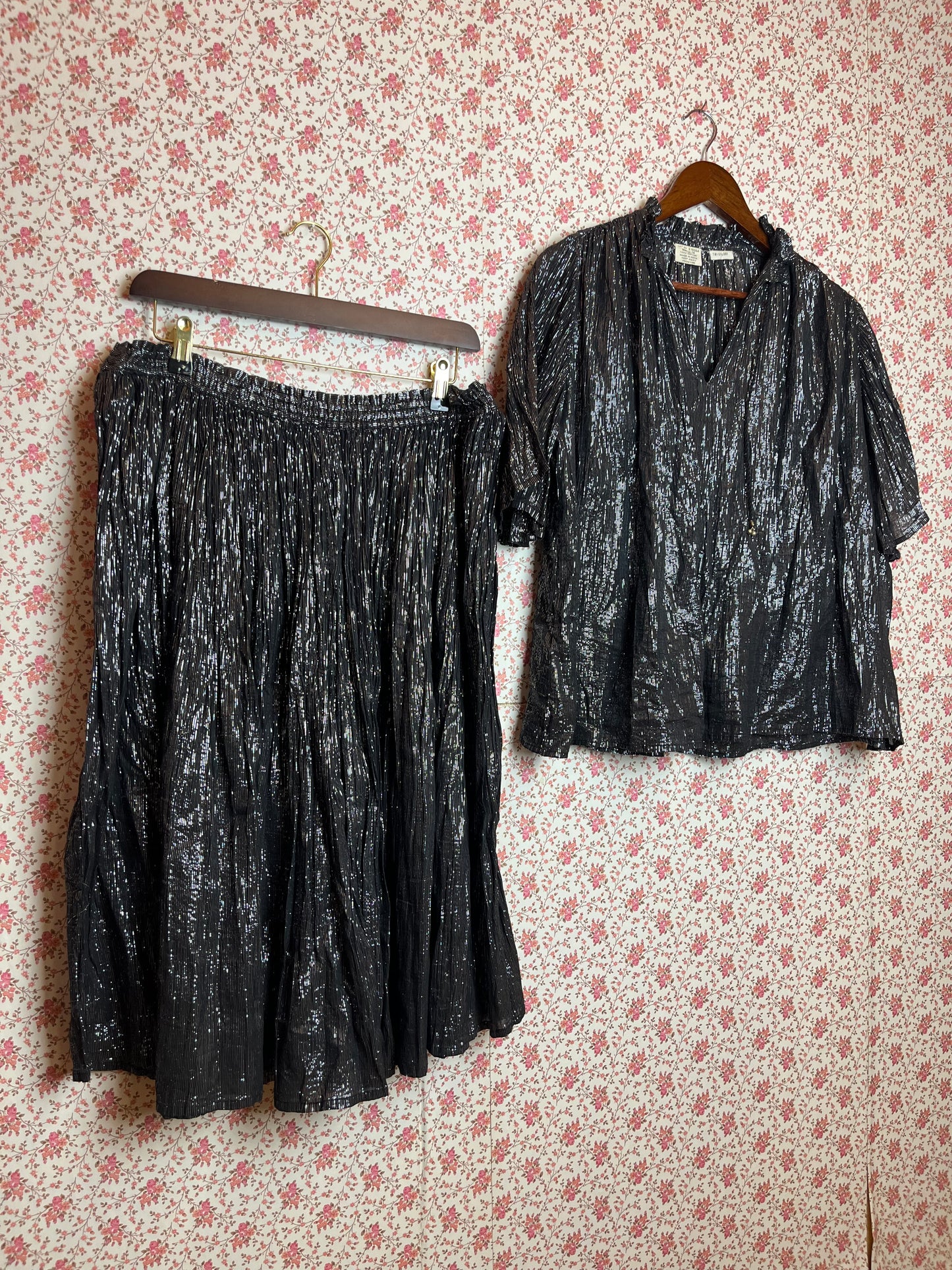 Vintage 1970s Metallic Cotton Black & Silver Crinkle Top & Skirt Set