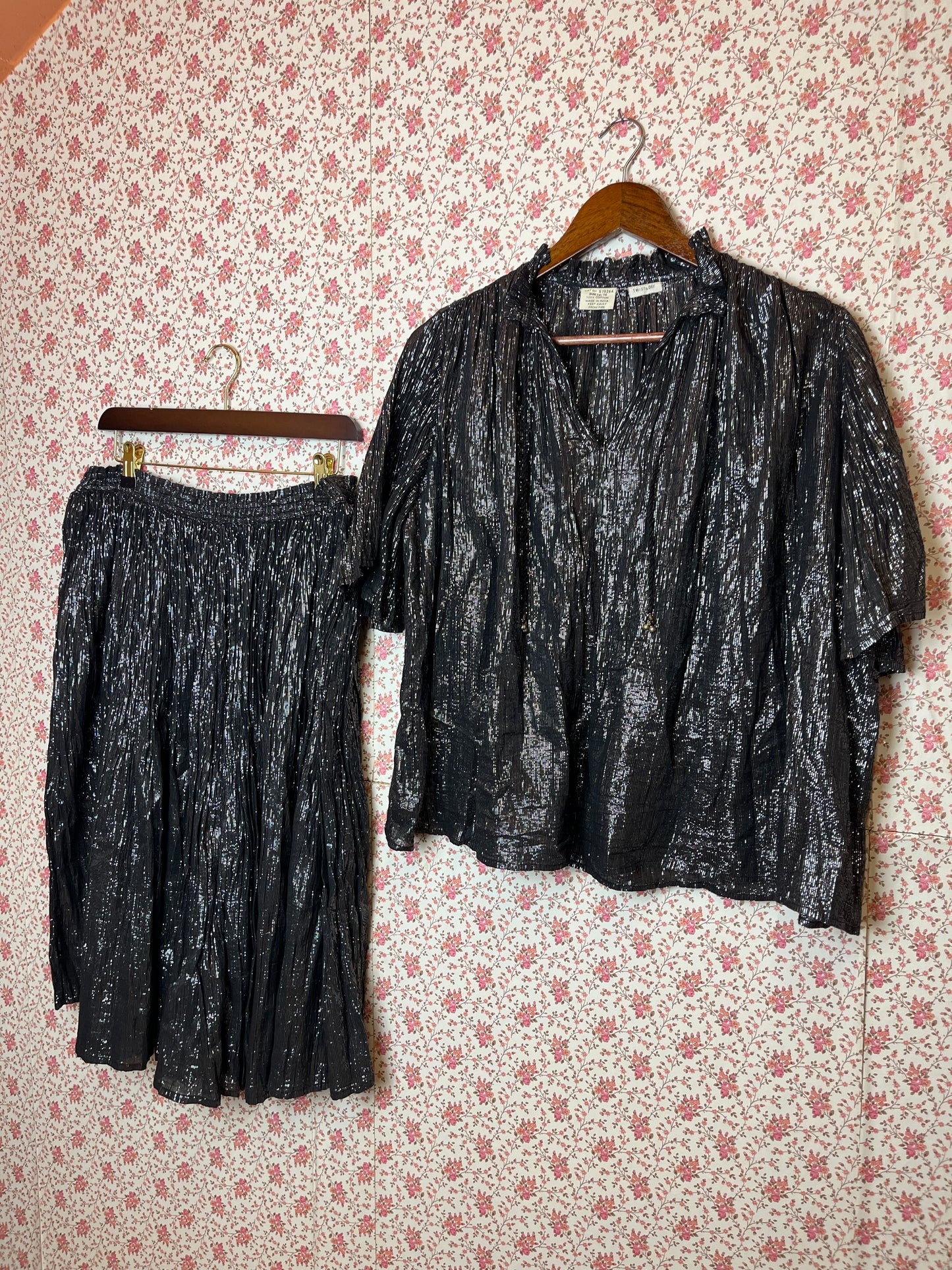 Vintage 1970s Metallic Cotton Black & Silver Crinkle Top & Skirt Set