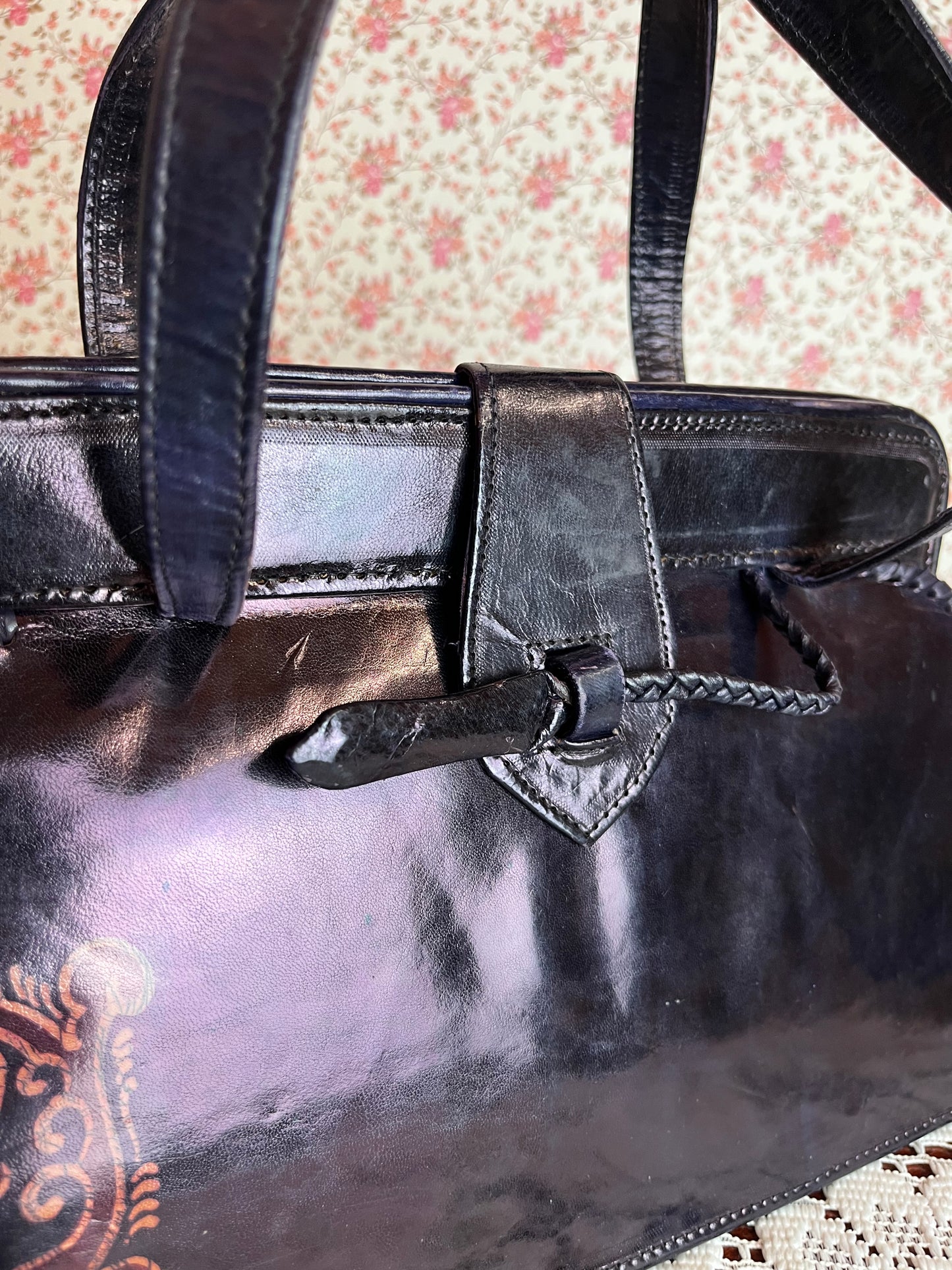 Vintage 1970s Purple Leather Bound Handbag