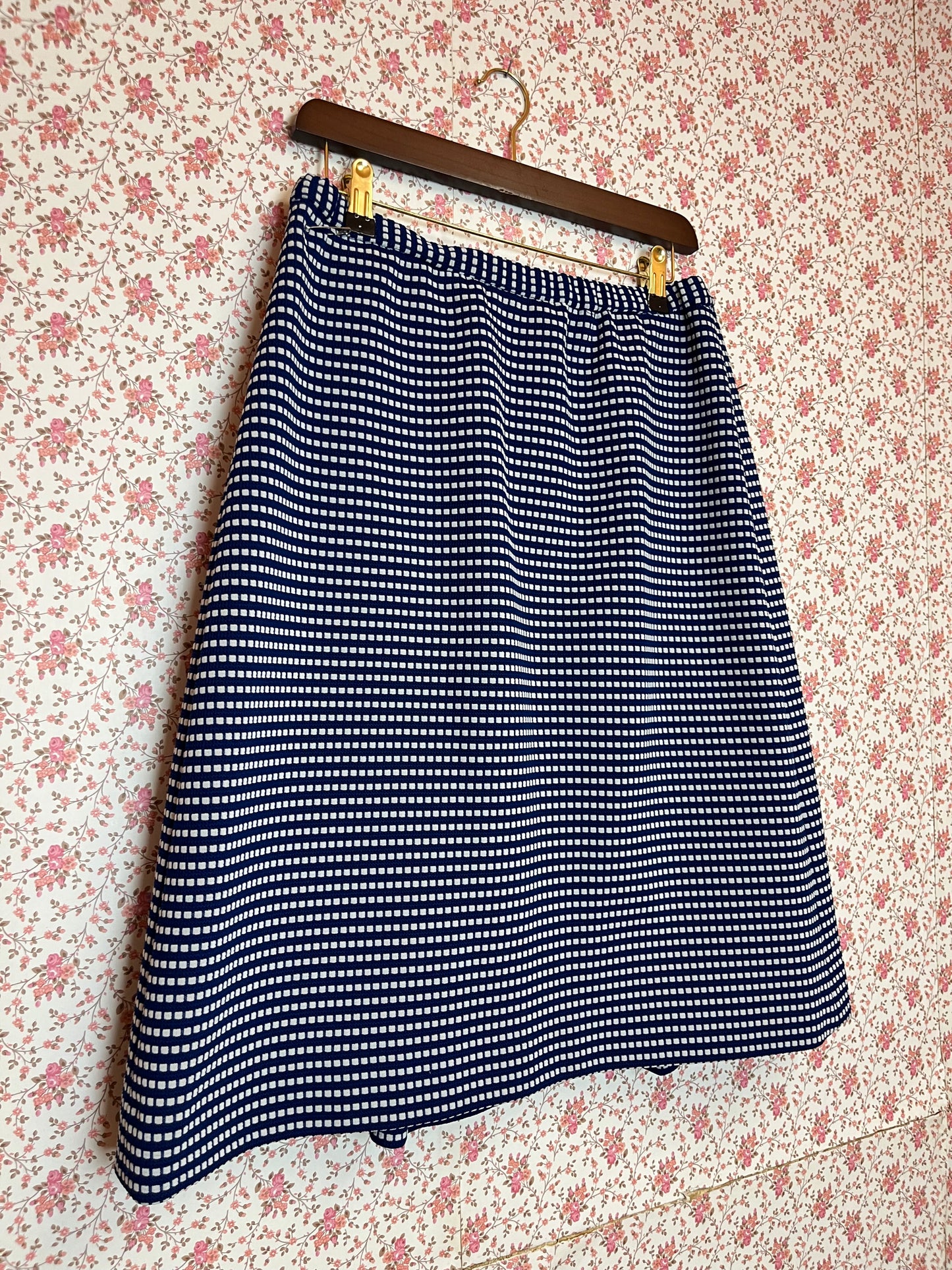 Vintage 1970s Textured Jacket & Skirt Suit Set