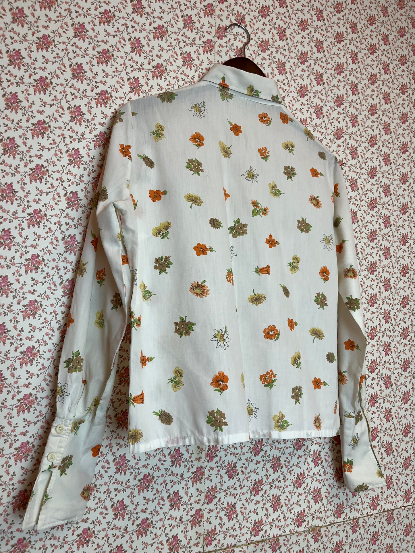 Vintage 1970s Flower and Leaf Print Shirt