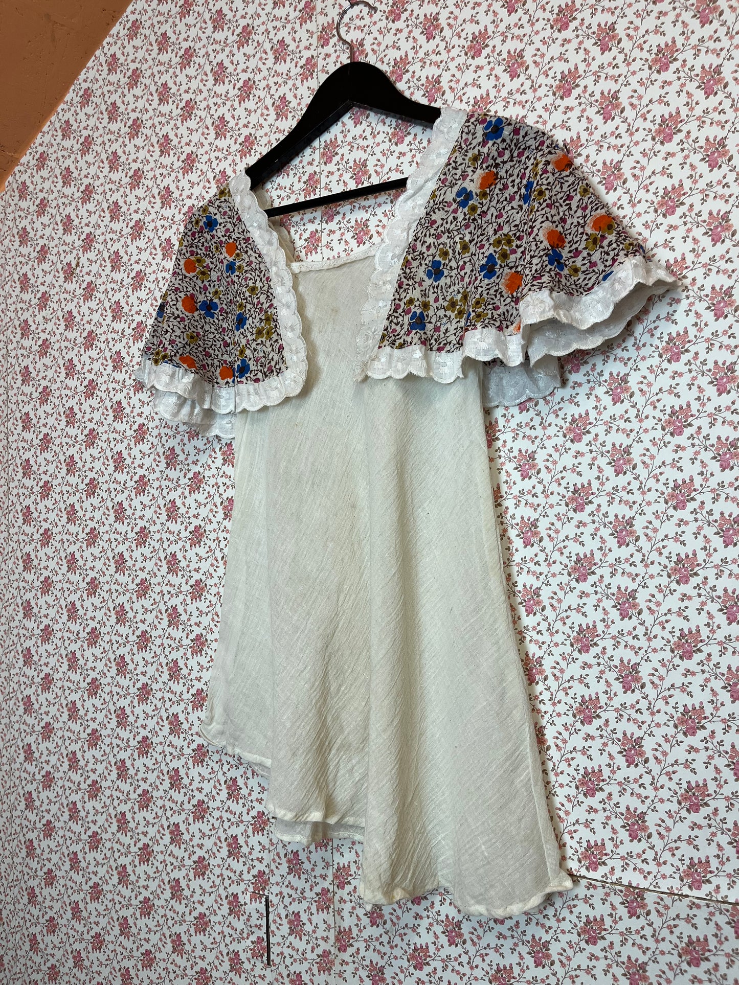 Vintage 1970s Cheesecloth Flutter Blouse