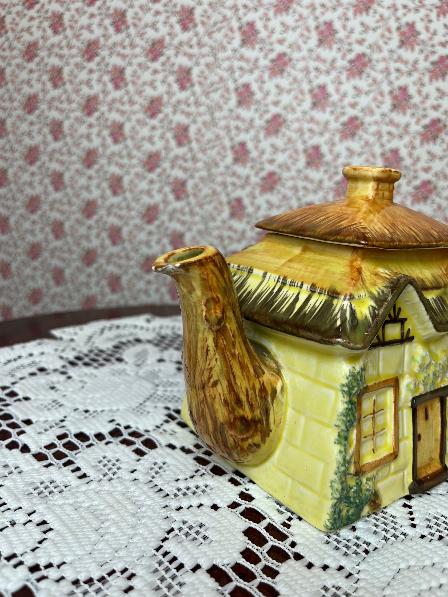 Vintage Keele St Pottery Cottage Teapot