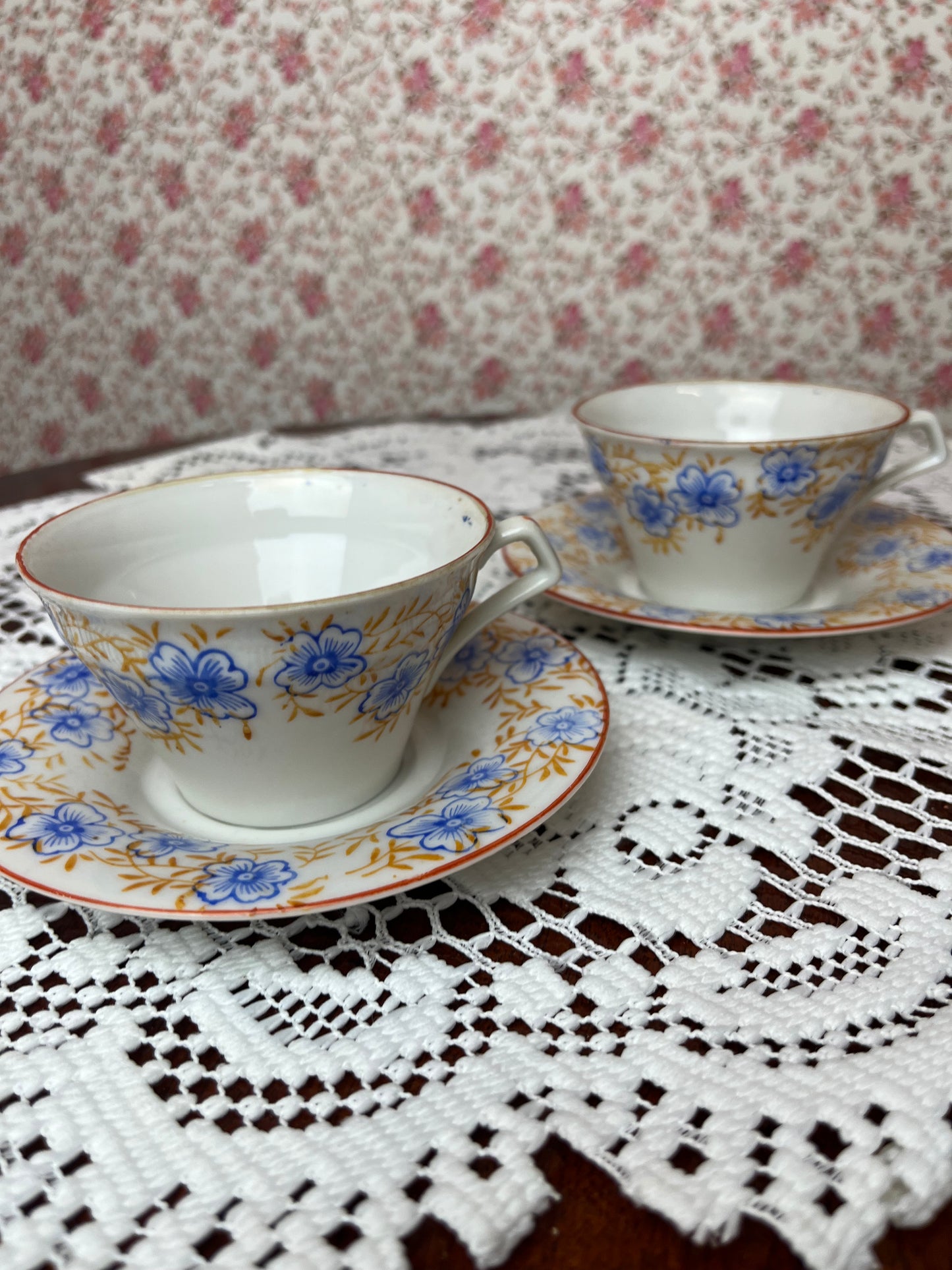Vintage Art Deco Hand Painted Floral Tea Cup Set