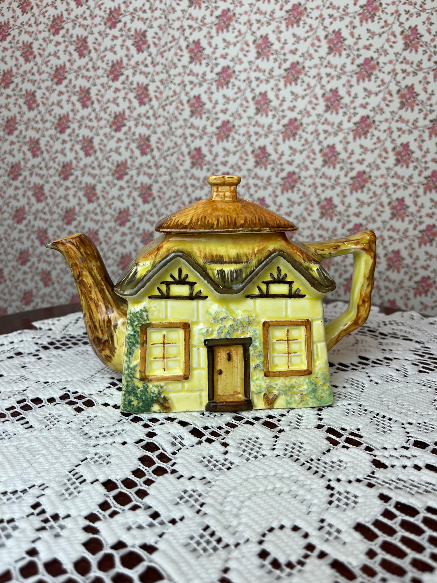 Vintage Keele St Pottery Cottage Teapot