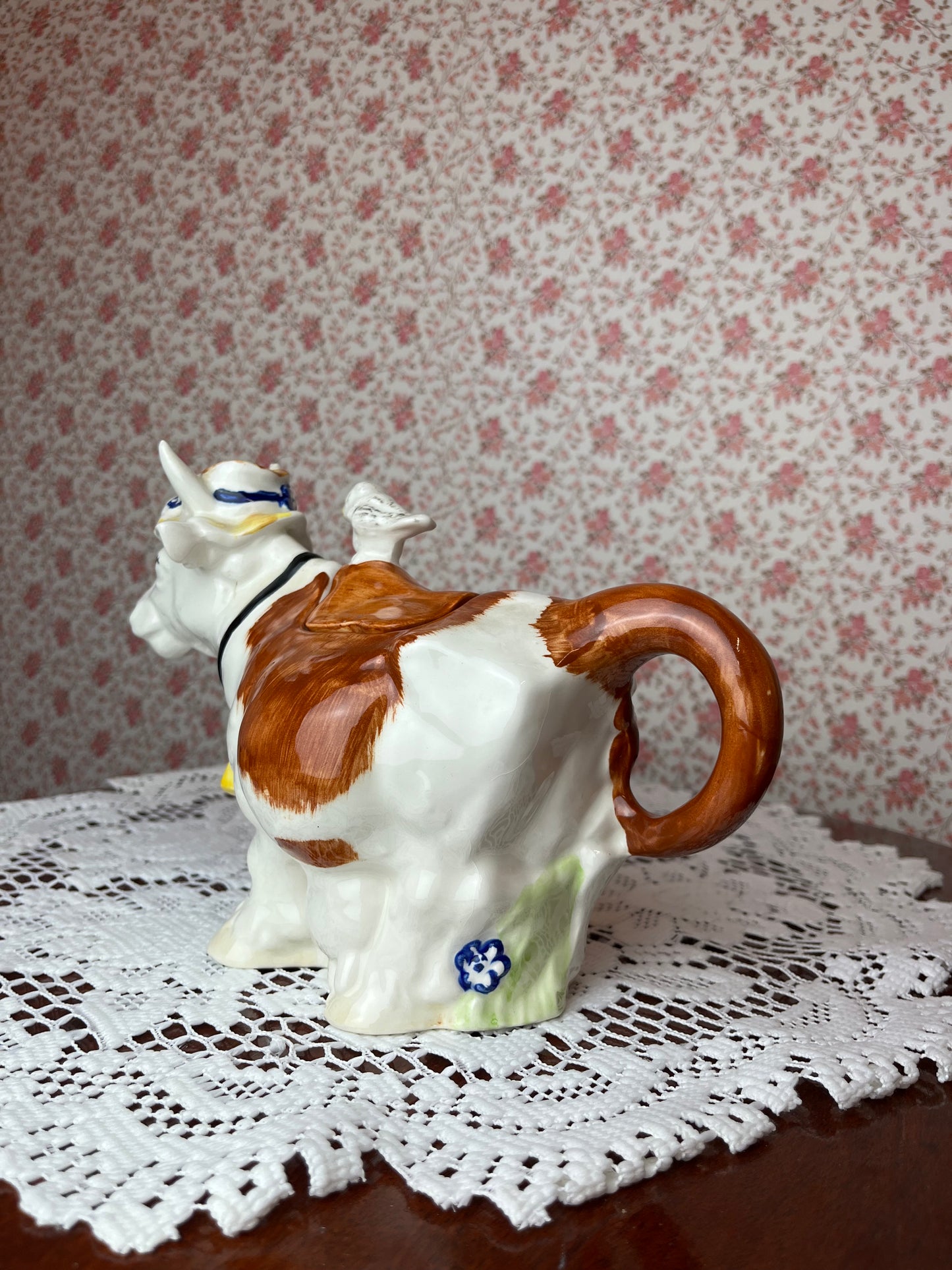 Vintage Price & Kensington Cow Novelty Teapot