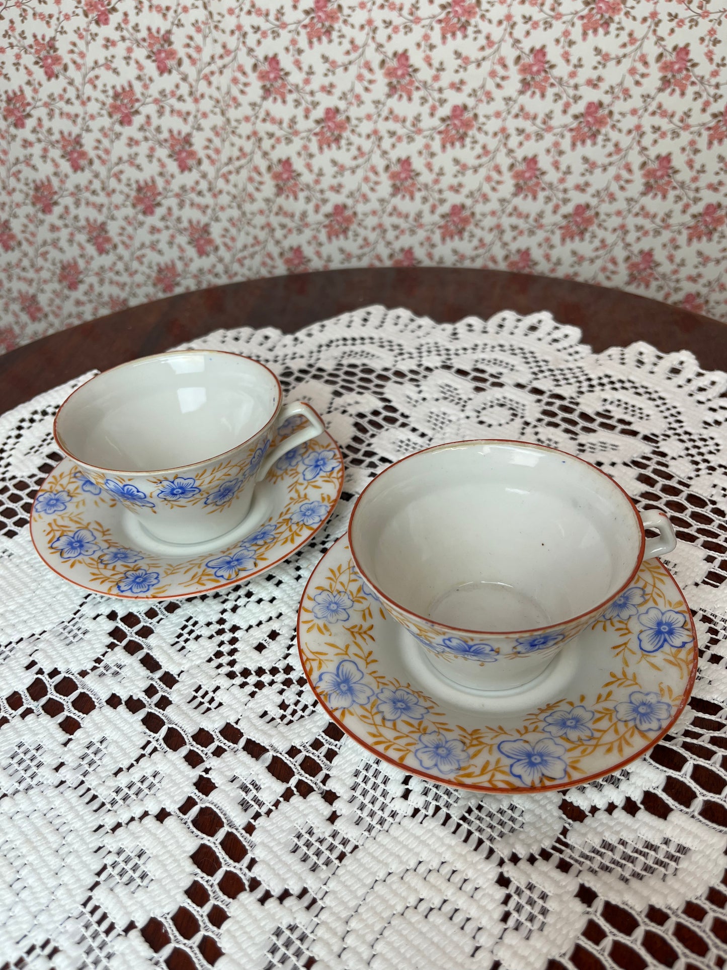 Vintage Art Deco Hand Painted Floral Tea Cup Set