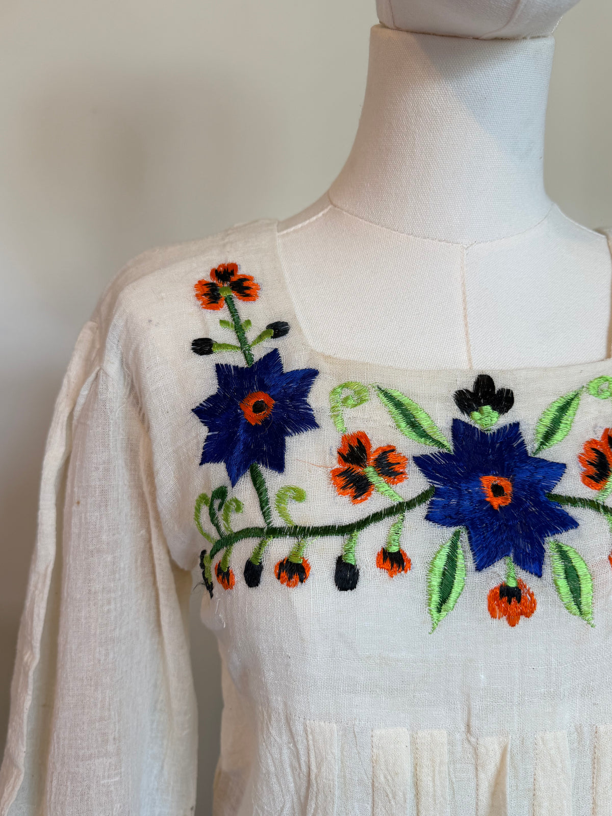 Vintage 1970s Embroidered Cotton Floral Peasant Blouse - Size Medium