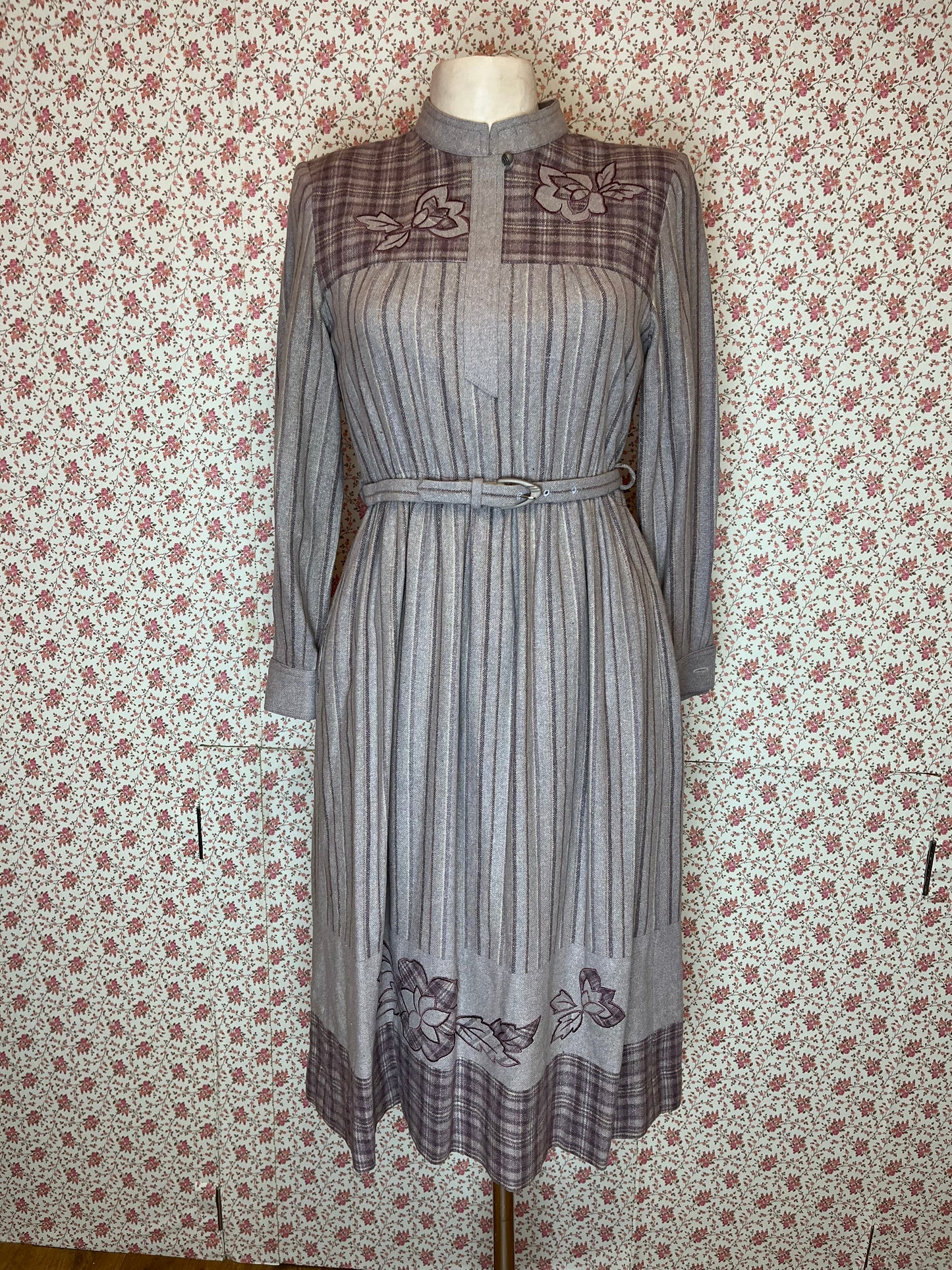 Vintage 1940s Style Woven Wool Purple & Grey Full Skirt Dress