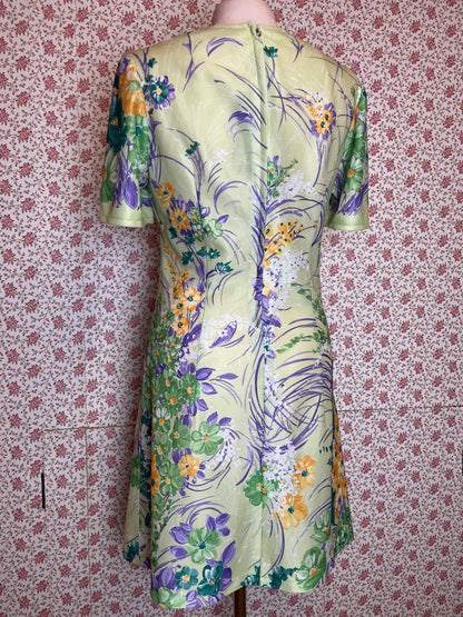 Vintage 1970s Handmade Floral Printed Sweetheart Mini Dress