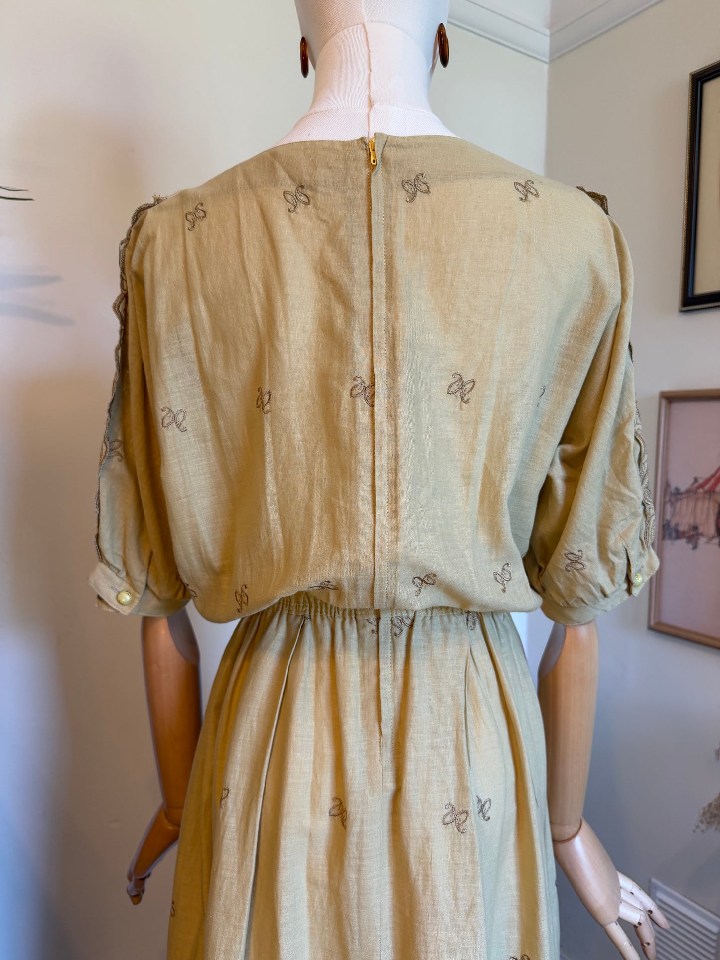 Vintage 1950s Cotton Broderie Anglaise Painted Tea Dress - Size Small/Medium