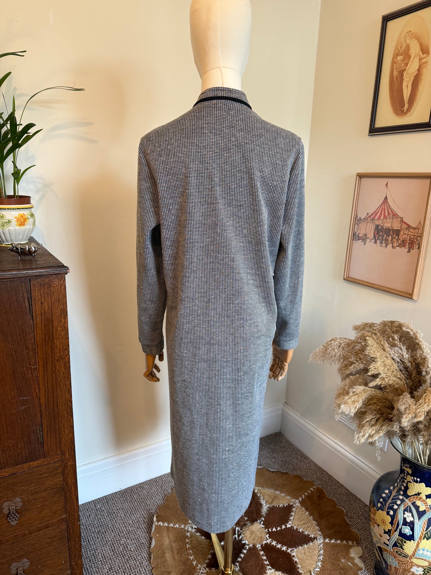 Vintage 1970s Monochrome Checked Neck Tie Midi Shirt Dress - Size Medium