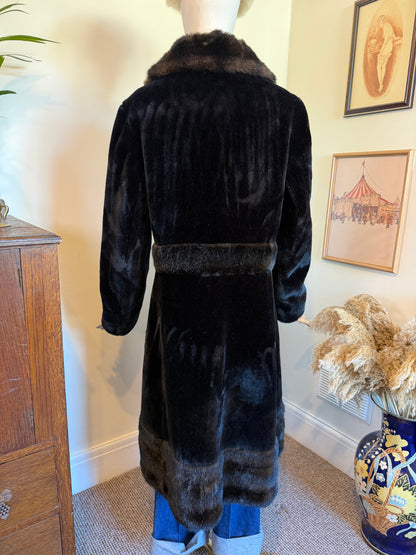 Vintage 1970s Dark Brown Faux Fur Trim Coat - Size Medium