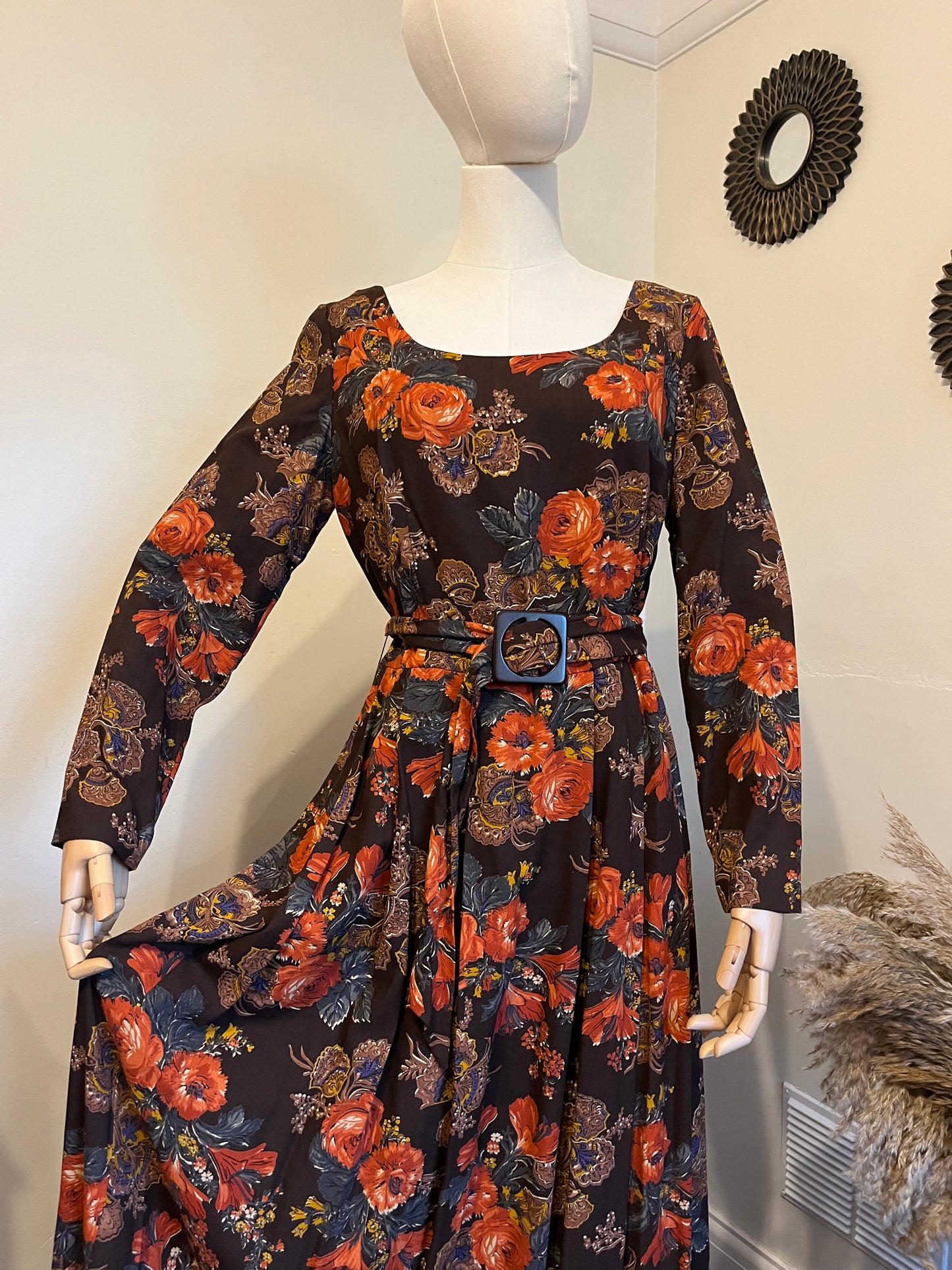 Vintage 1970s Rose Printed Scoop Neck Maxi Dress