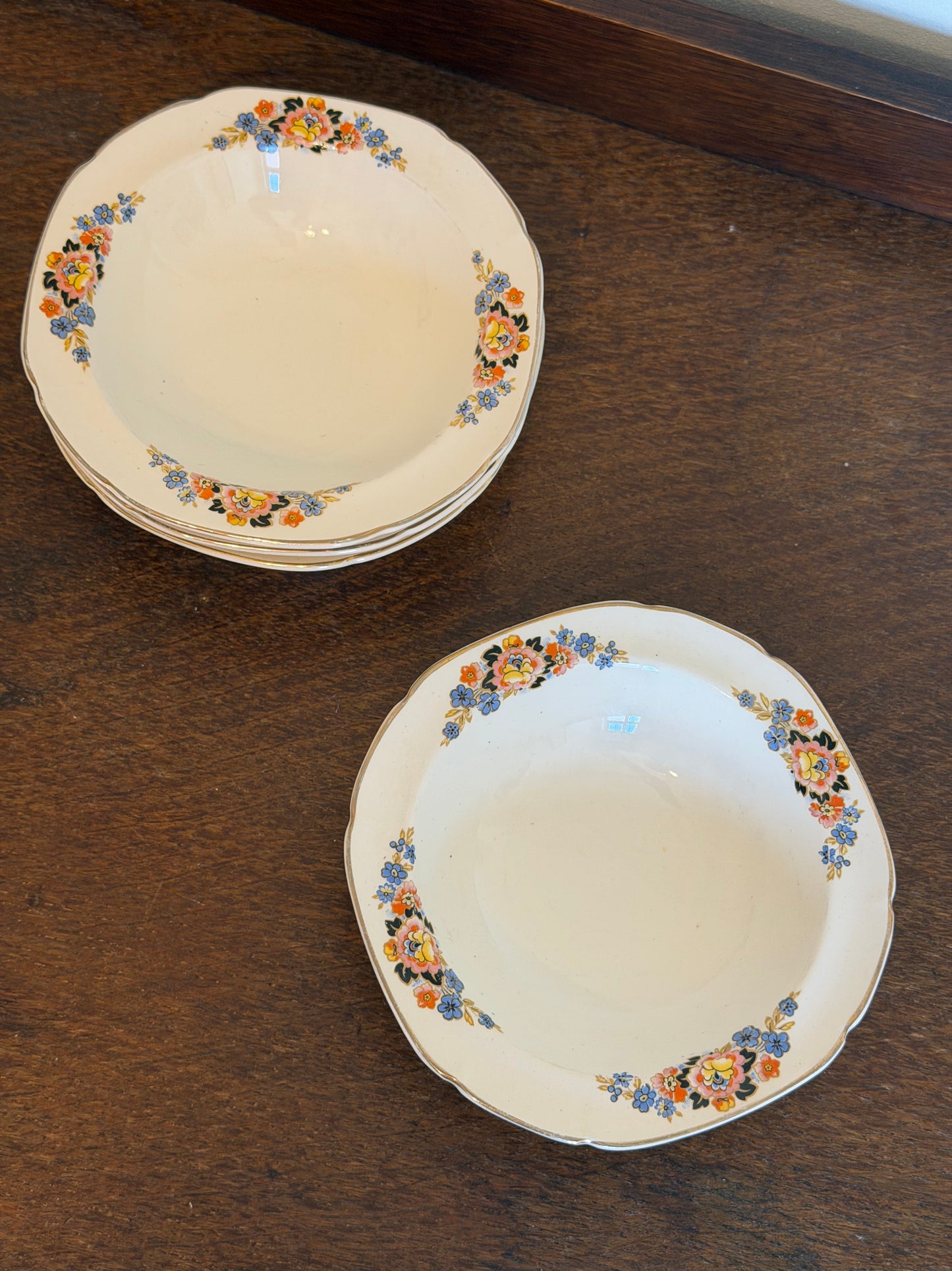 Vintage 1940s Set of 4 Vintage John Maddock & Sons Ivory Ware Floral Bowls