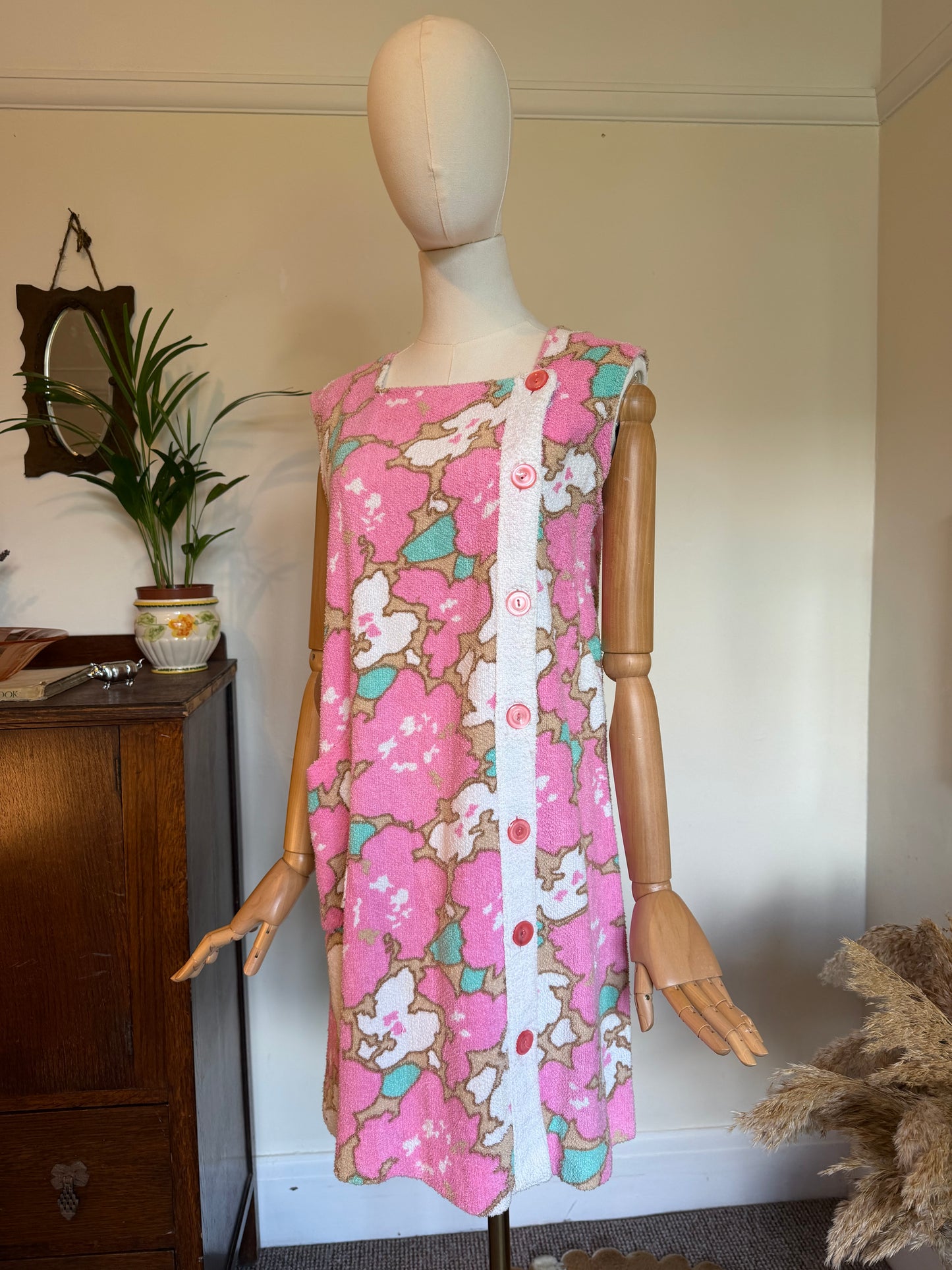 Vintage 1960s Pink & White Towelling Mini Shift Dress - Size Medium/Large