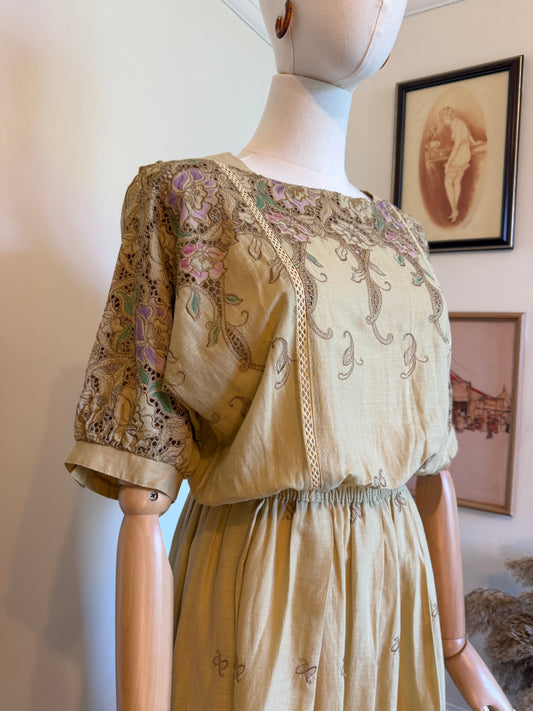Vintage 1950s Cotton Broderie Anglaise Painted Tea Dress - Size Small/Medium