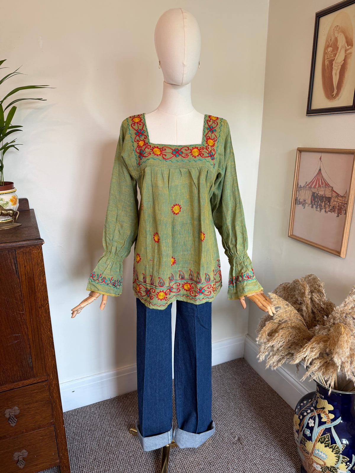 Vintage 1970s Green Cotton Embroidered Boho Tunic Top - Size Medium