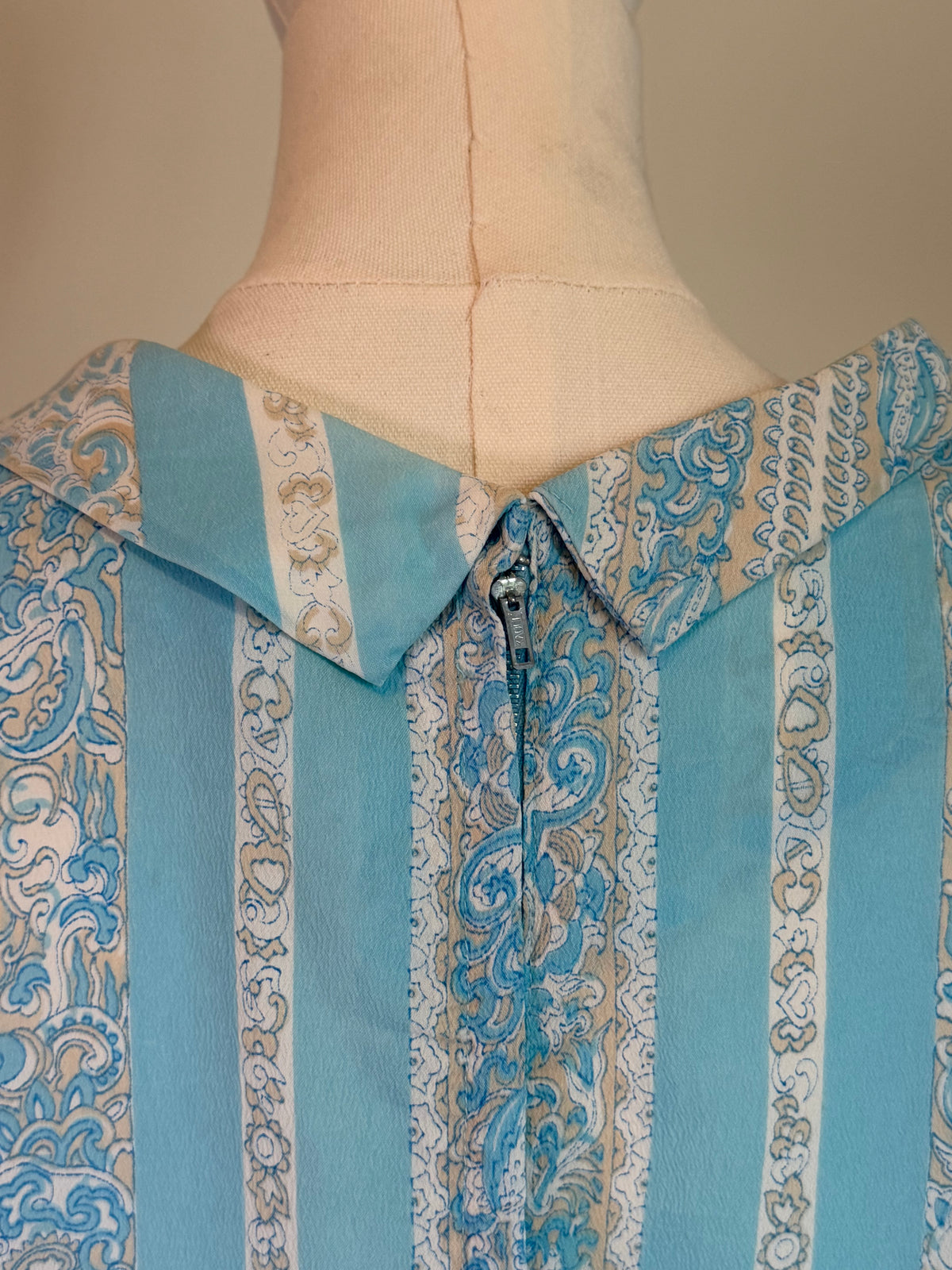 Vintage 1960s Handmade Blue Paisley Stripe Mini Dress - Size Medium