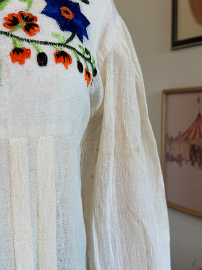 Vintage 1970s Embroidered Cotton Floral Peasant Blouse - Size Medium