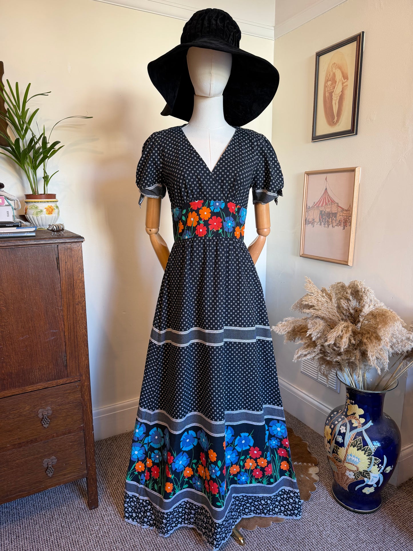 Vintage 1970s Folk Floral Cotton Maxi Dress - Size Small/Medium