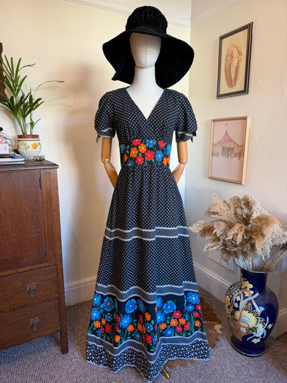 Vintage 1970s Folk Floral Cotton Maxi Dress - Size Small/Medium