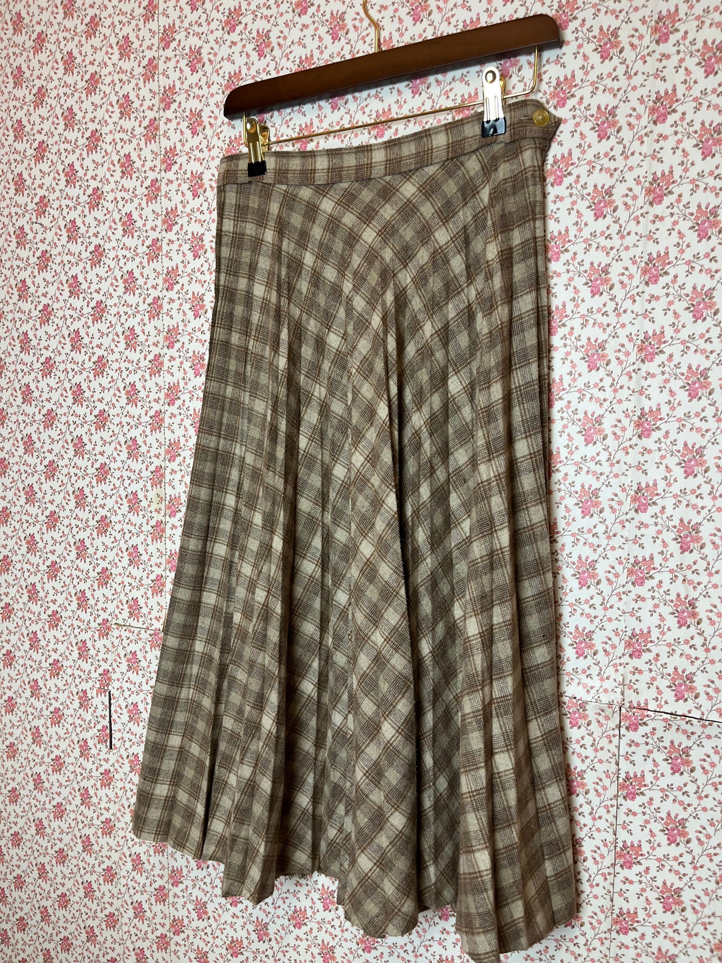 Vintage 1970s Wool Blend Checked Pleated Midi Skirt in Beige