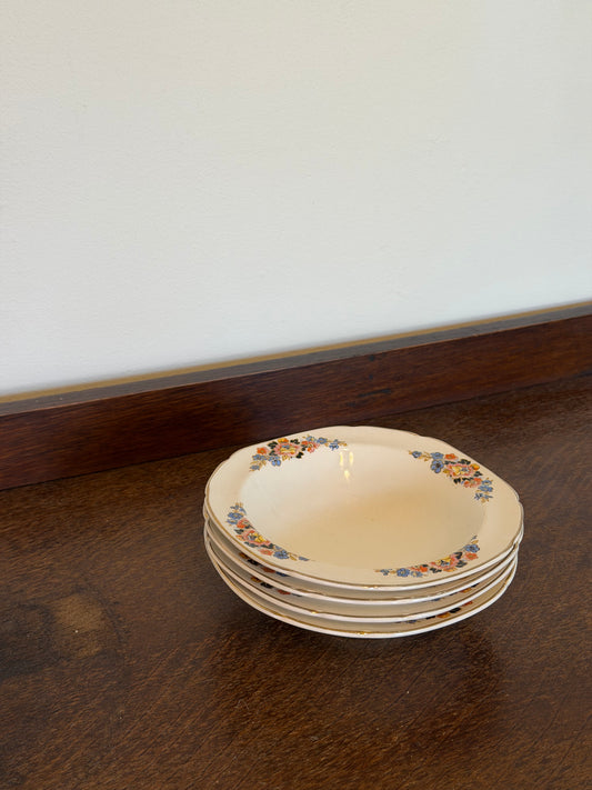 Vintage 1940s Set of 4 Vintage John Maddock & Sons Ivory Ware Floral Bowls