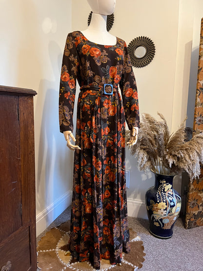 Vintage 1970s Rose Printed Scoop Neck Maxi Dress