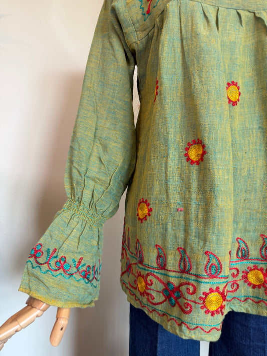 Vintage 1970s Green Cotton Embroidered Boho Tunic Top - Size Medium