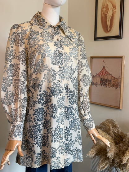 Vintage 1970s Handmade Cream & Blue Floral Blouse - Size Small/Medium